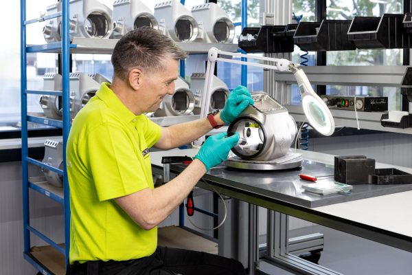 mens en machine - John - Verlijmen